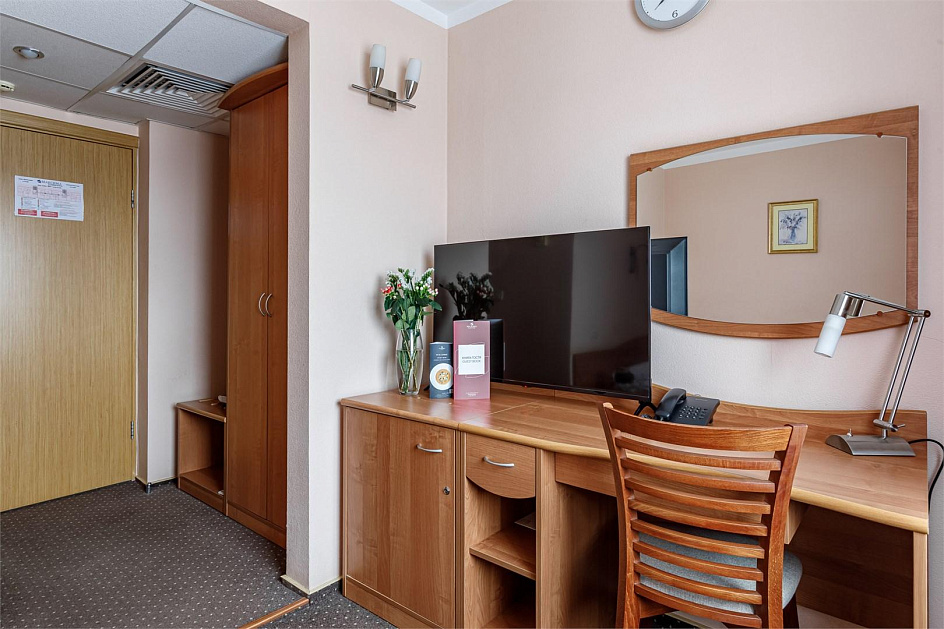 Максима Славия